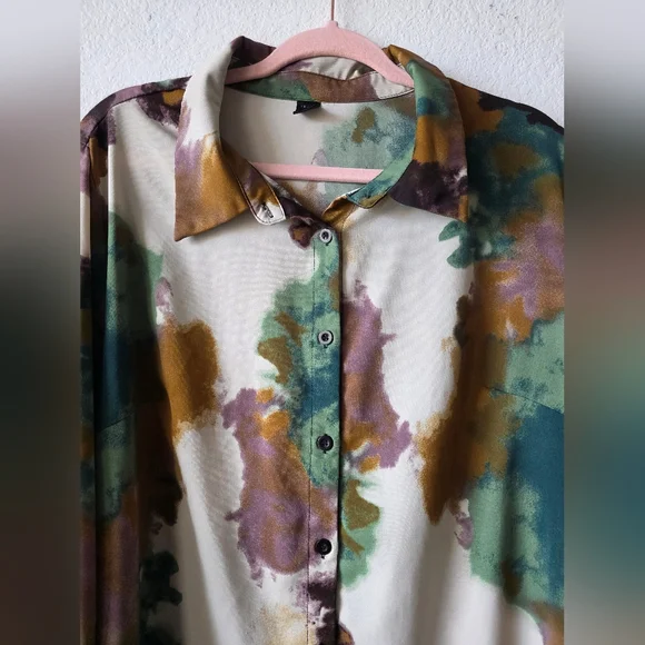 Shein Curve Multicolor Abstract Button-Up Long Sleeve Dress - Picture 4 of 5